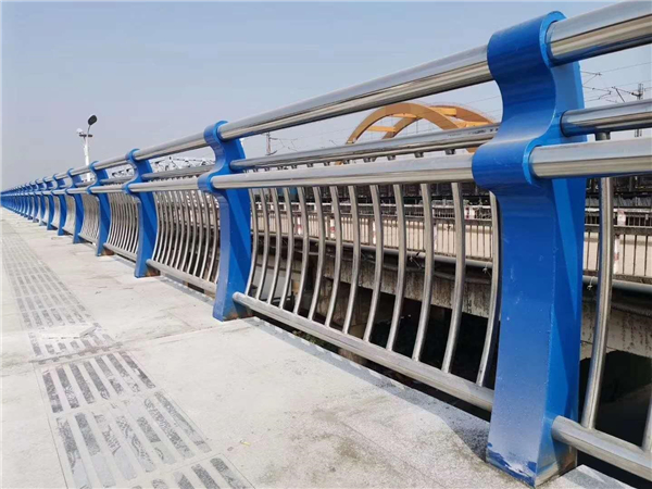 中山304不锈钢复合管护栏的生产工艺揭秘